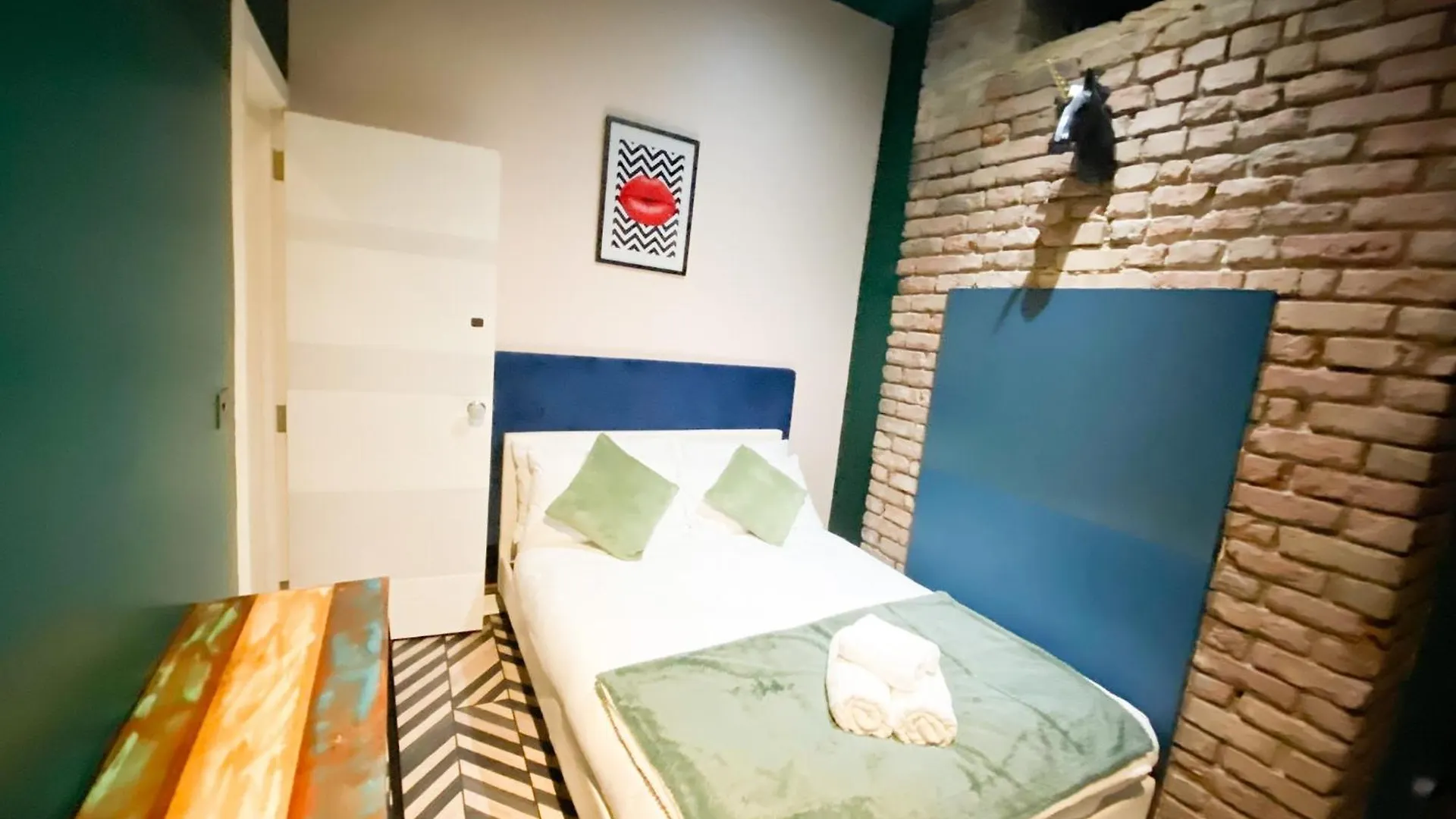 Villa Big House With En-Suites A Big Garden And Hot-Tub Near Tower Bridge London